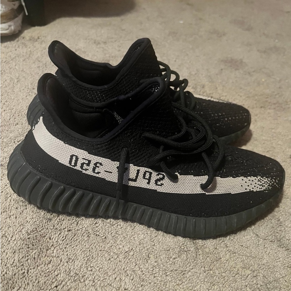 Adidas Yeezy v2